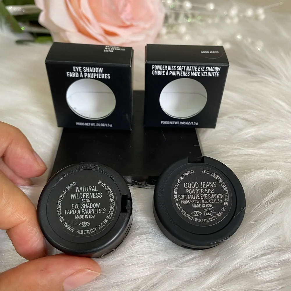 MAC 2 EYESHADOW BUNDLES COLORS NATURAL WILDERNESS SATIN AND GOOD JEANS